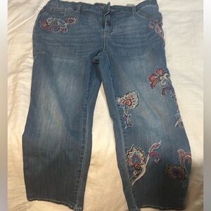 Chicos Stretch Embroidered Jeans size 3